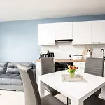 Apartament Future *